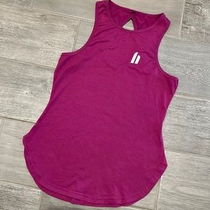 🖤HYPR workout tank NWOT